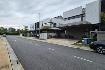 Dalia Residences @ Tropicana Aman