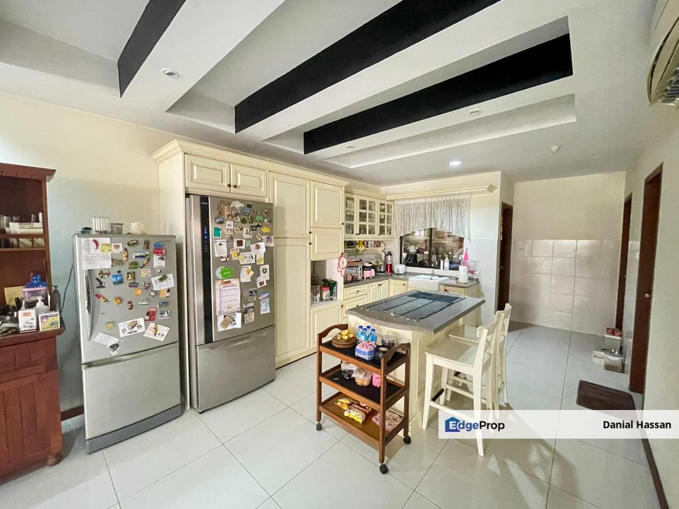 Good Condition Well-Maintained 2 Storey Superlink Terrace House Cahaya SPK Seksyen U9 Shah Alam, Selangor, Shah Alam