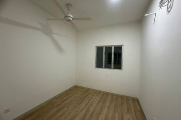 PR1MA Lakefront Homes