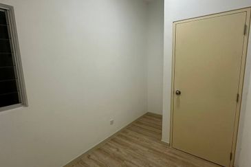 PR1MA Lakefront Homes