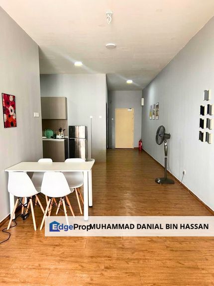 Partially Furnished High Floor Spacious Unit Lakefront Homes Cyberjaya, Selangor, Cyberjaya