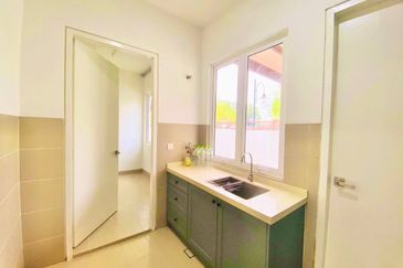 Duta Villa, Presint 14