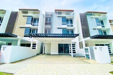 Duta Villa, Presint 14