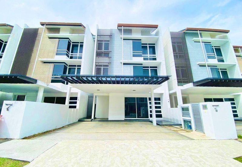 Duta Villa, Presint 14