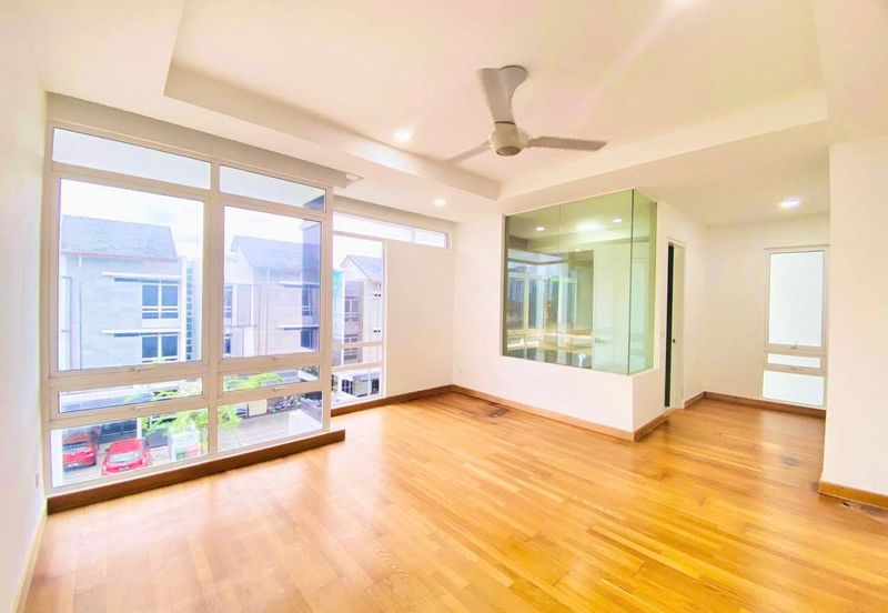 Duta Villa, Presint 14