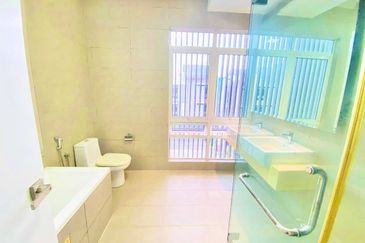 Duta Villa, Presint 14