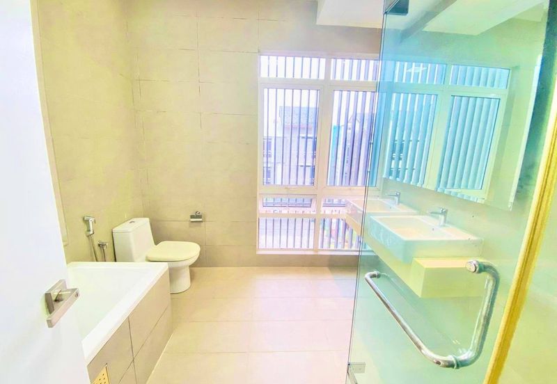 Duta Villa, Presint 14