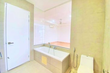 Duta Villa, Presint 14