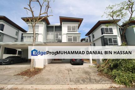 3 Storey Linked Semi-D Cluster House with Clubhouse Facilities Tropicana Heights Kajang, Selangor, Kajang