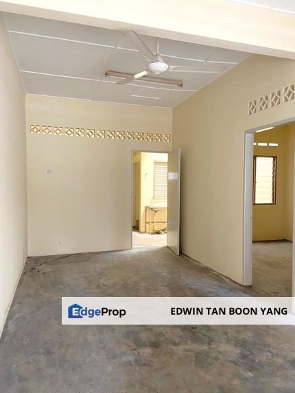 [Walk to MRT] 1 Storey (20x70) Taman Suntex, batu 9, Cheras, Selangor, Batu 9th Cheras