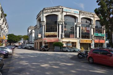 Bandar Puchong Jaya, 3.5 Storey Shop