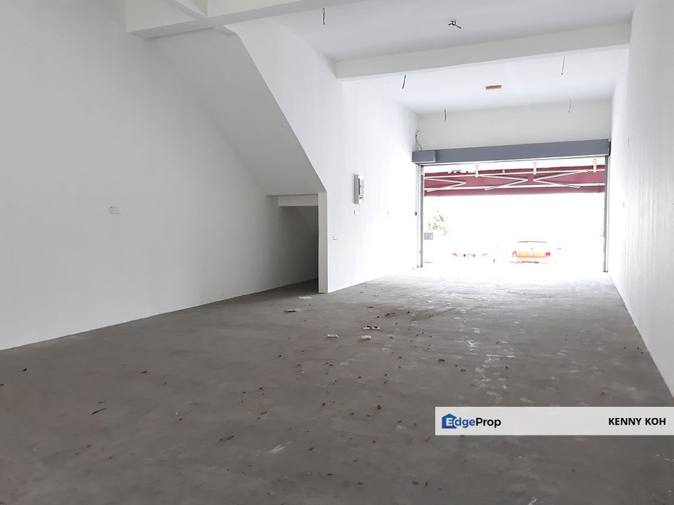 Ground Floor Shop, Intermediate, Taman Perindustrian Kinrara, Selangor, Puchong