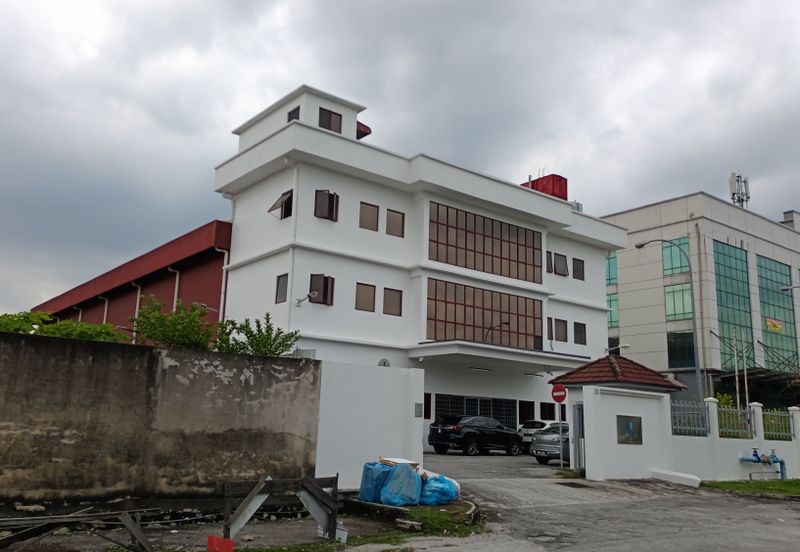 3 storey office cum 1 storey factory/warehouse