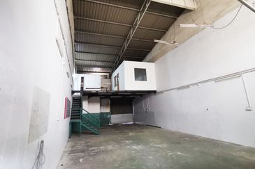 1.5 Storey Link Factory, Desa Tun Razak Industrial Park, Cheras