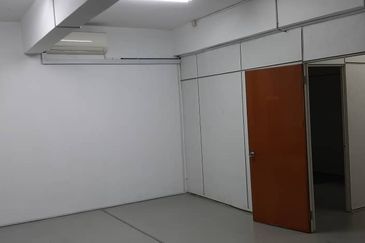 Jalan Kenari, Bandar Puchong Jaya