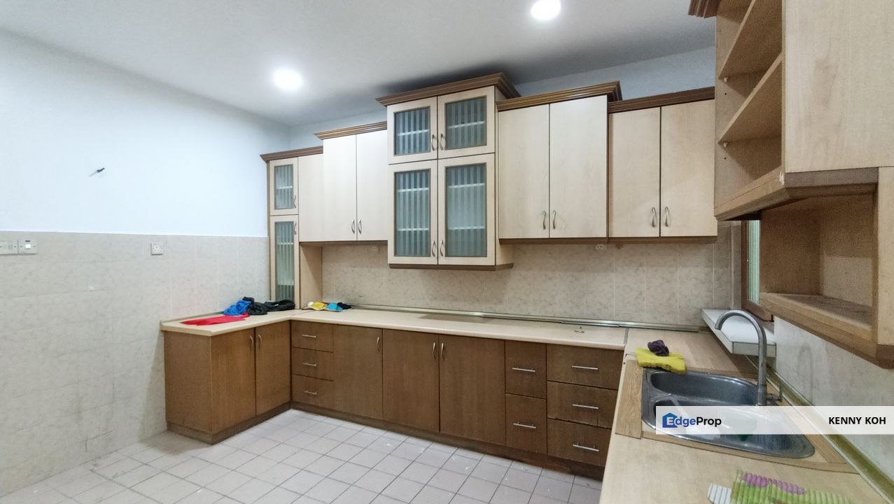 Kasawari Height, Bandar Puchong Jaya @ 2.5 Storey Terrace House, Selangor, Puchong