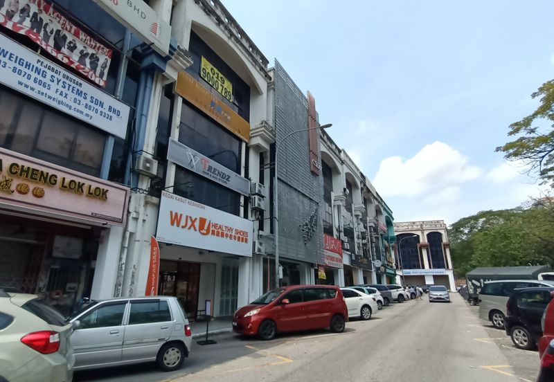 Jalan Kenari, Bandar Puchong Jaya