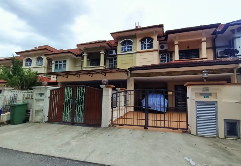 2 Storey Terrace House, Bandar Puteri 12 Puchong, Intermediate terrace house Behind Extended