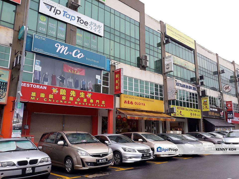 4 sty shop face main road, Bandar Puteri, walking distance to LRT, Selangor, Puchong