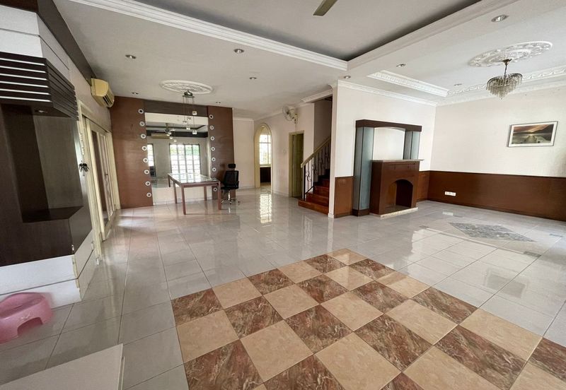 Bandar Puteri Puchong, Puteri 8