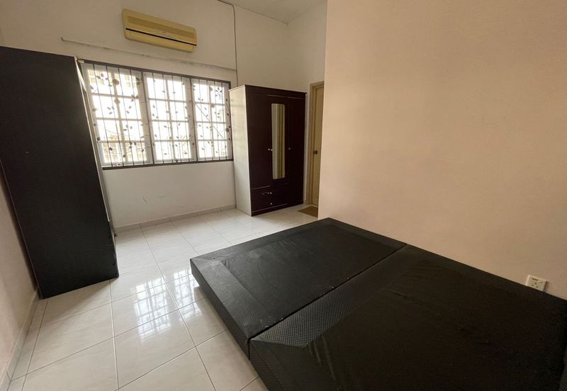 Bandar Puteri Puchong, Puteri 8