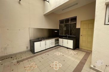 Bandar Puteri Puchong, Puteri 8