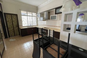 Bandar Puteri Puchong, Puteri 8