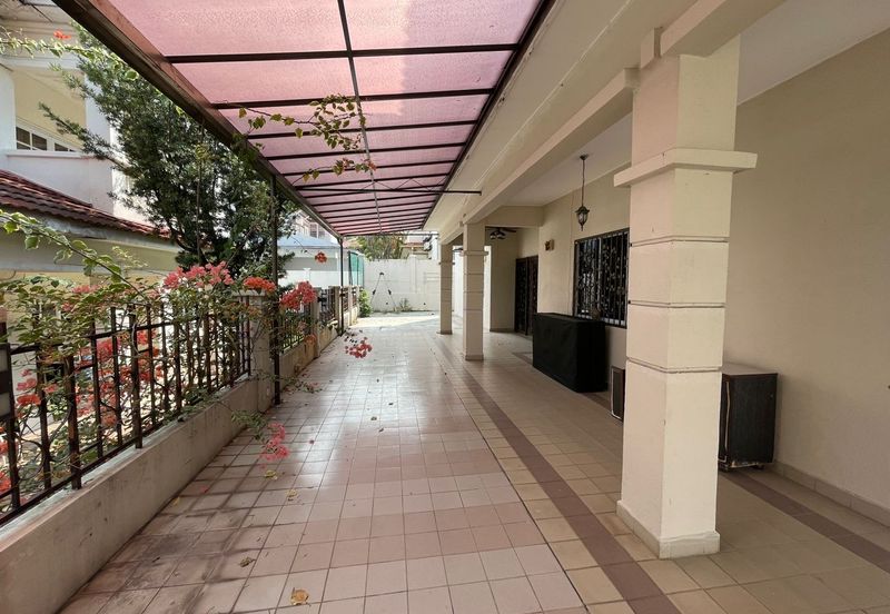 Bandar Puteri Puchong, Puteri 8