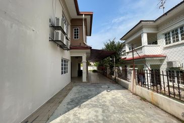 Bandar Puteri Puchong, Puteri 8