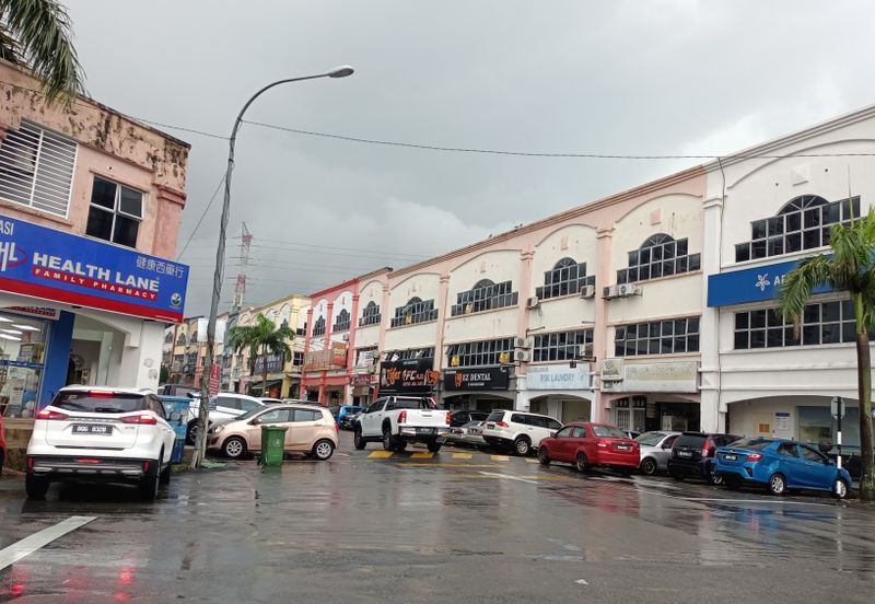 Pusat Perdagangan Seri Kembangan