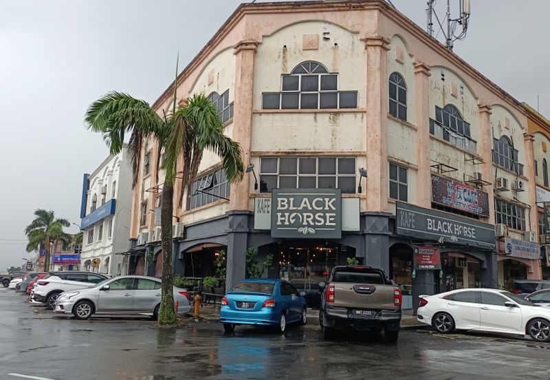 Pusat Perdagangan Seri Kembangan