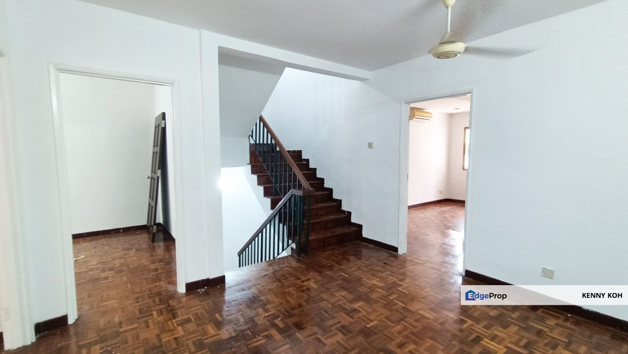 2.5 Storey Terrace House @ Kasawari Height, Bandar Puchong Jaya, Selangor, Puchong