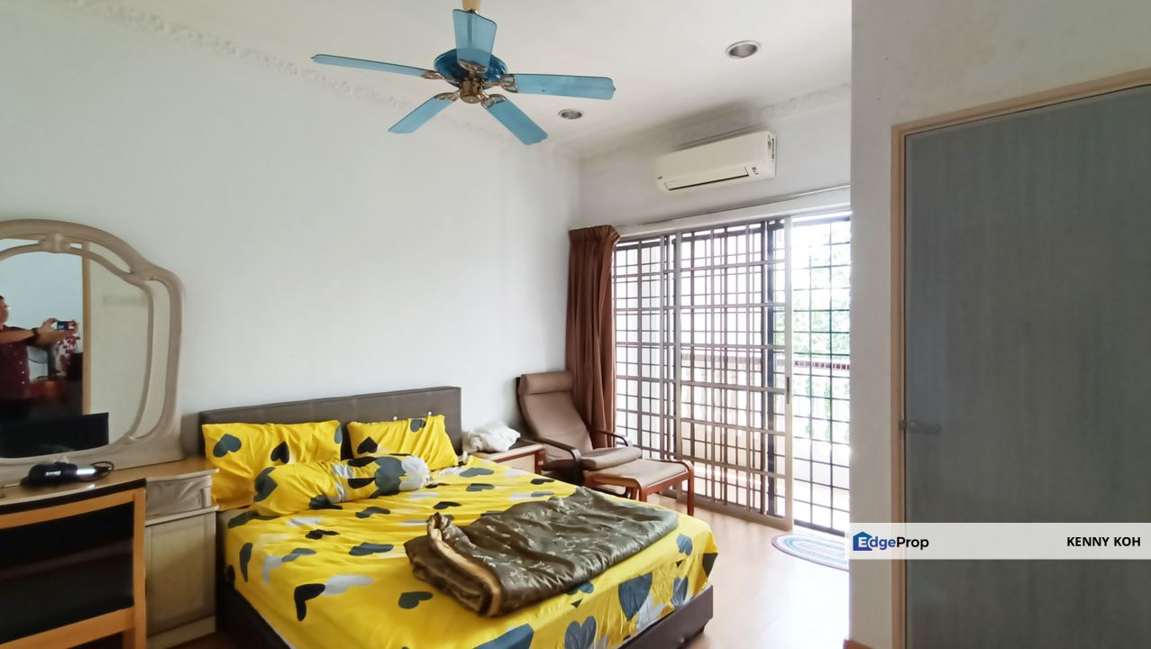 Taman Tempua 2 storey terrace House with Basement Floor, Selangor, Puchong