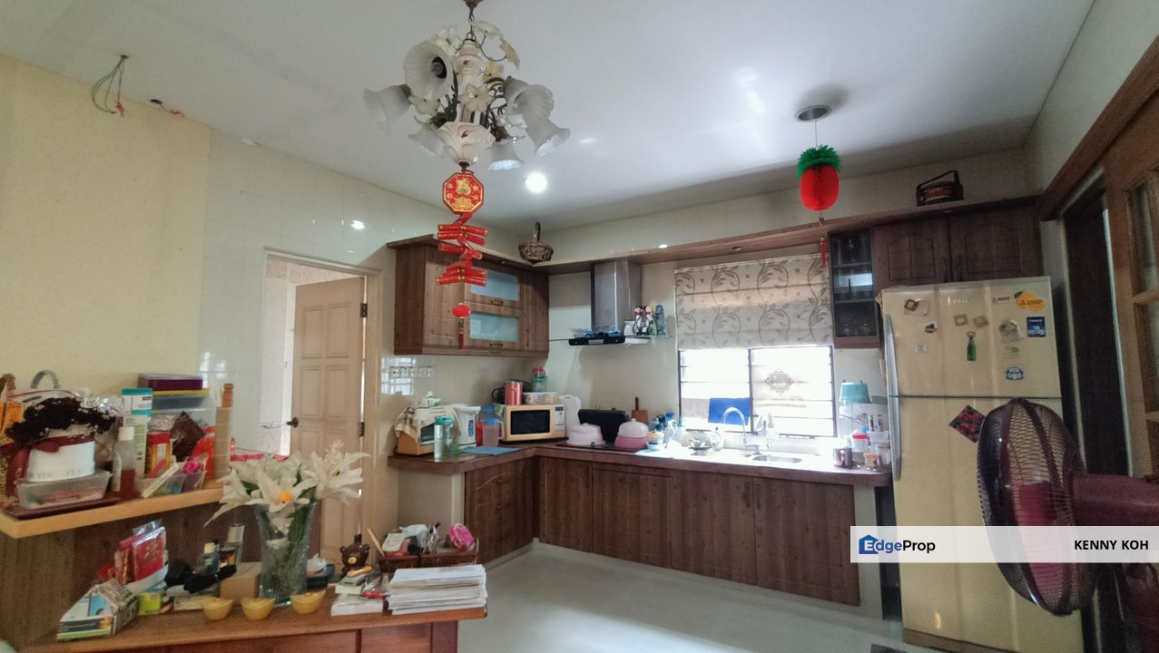 Terrace House Corner lot, Kasawari Height, Bandar Puchong Jaya, Puchong, Selangor, Puchong