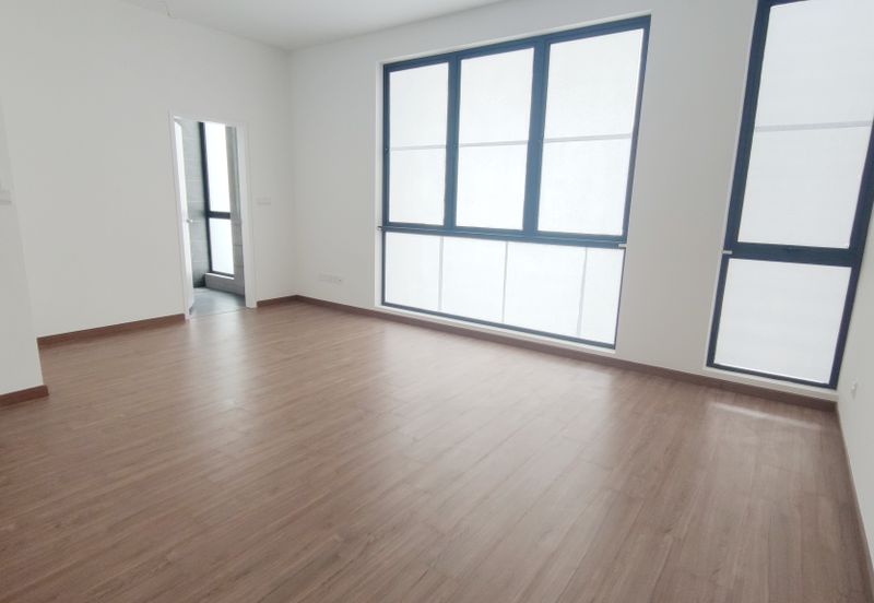 Lucent Residence @ twentyfive.7