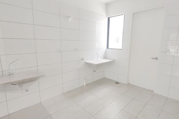 Lucent Residence @ twentyfive.7