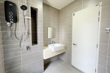 Arahsia Residences, Tropicana Aman