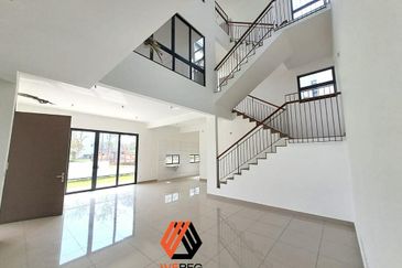 Lucent Residence @ twentyfive.7