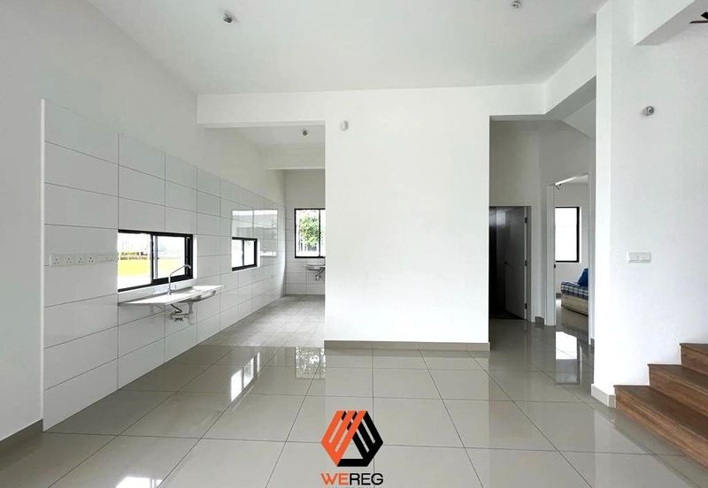 Lucent Residence @ twentyfive.7