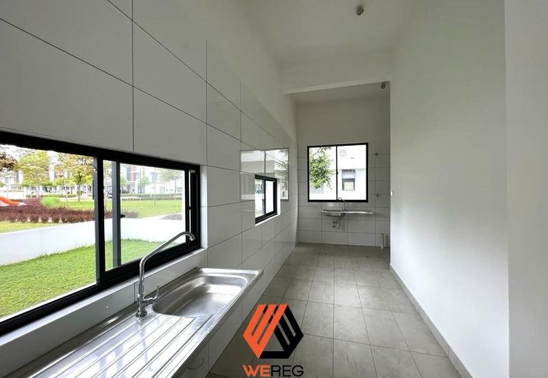 Lucent Residence @ twentyfive.7