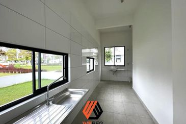 Lucent Residence @ twentyfive.7