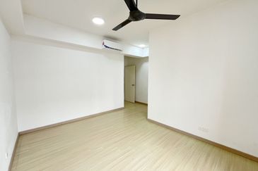 Gravit8 @ Klang South