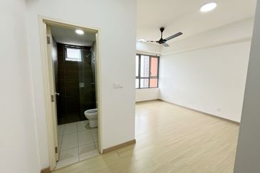 Gravit8 @ Klang South