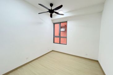 Gravit8 @ Klang South