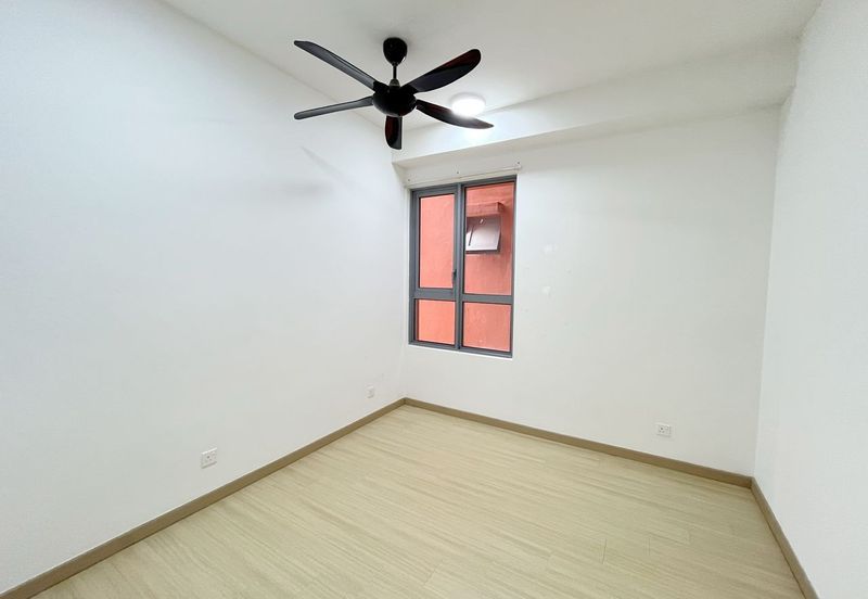 Gravit8 @ Klang South