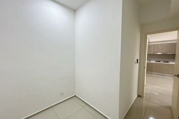 Gravit8 @ Klang South