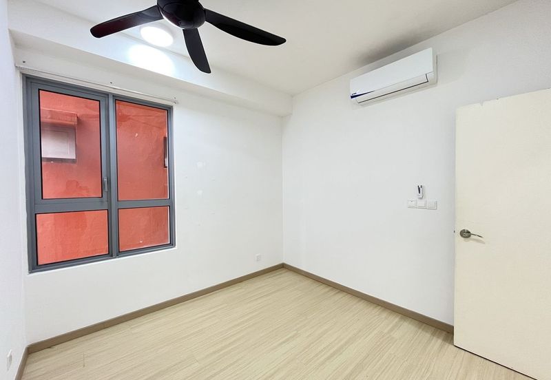 Gravit8 @ Klang South