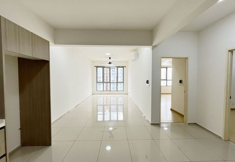 Gravit8 @ Klang South