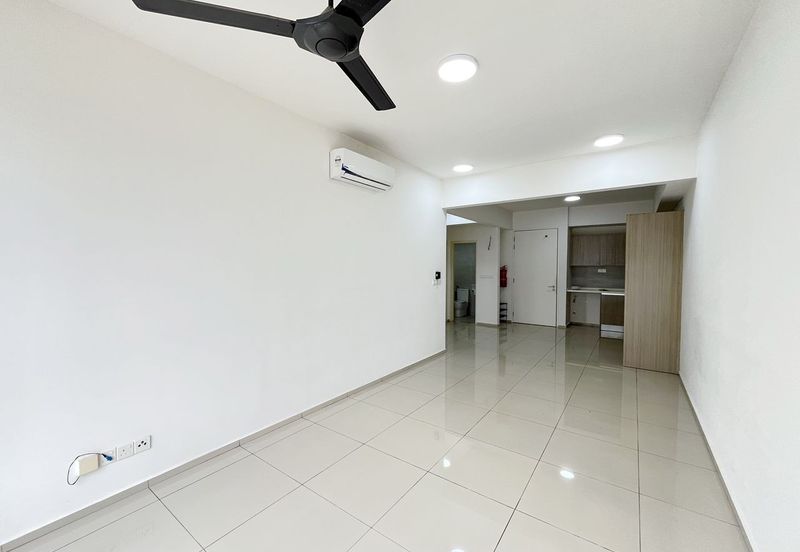 Gravit8 @ Klang South