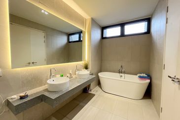 Dalia Residences @ Tropicana Aman